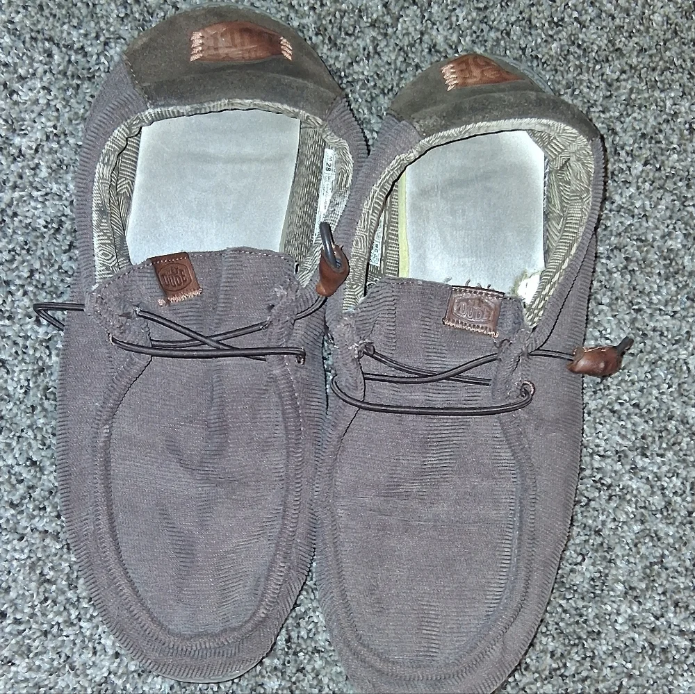 Hey Dude Chocolate Wally Corduroy Loafers Size 10 - Picture 2 of 7